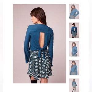 NWT Band Of The Free Avril Teal Mock Neck Crop Top Long Sleeve Open Back Small